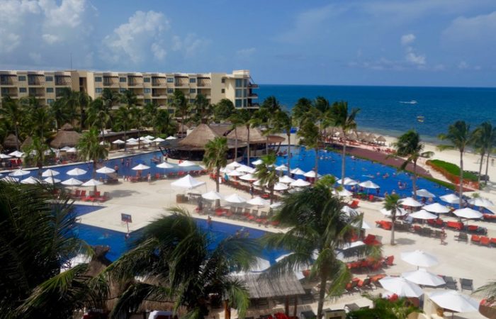 Family-friendly all-inclusive resort in Riviera Cancun