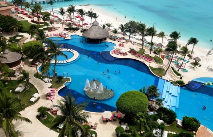 Best resort beach in Cancun