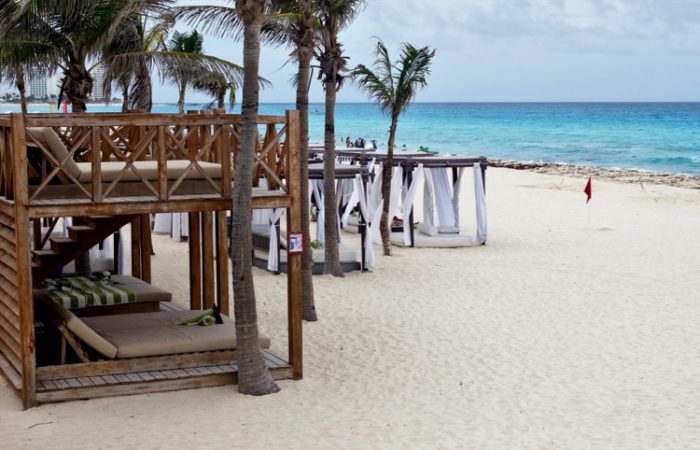 Luxury Cancun beach resort