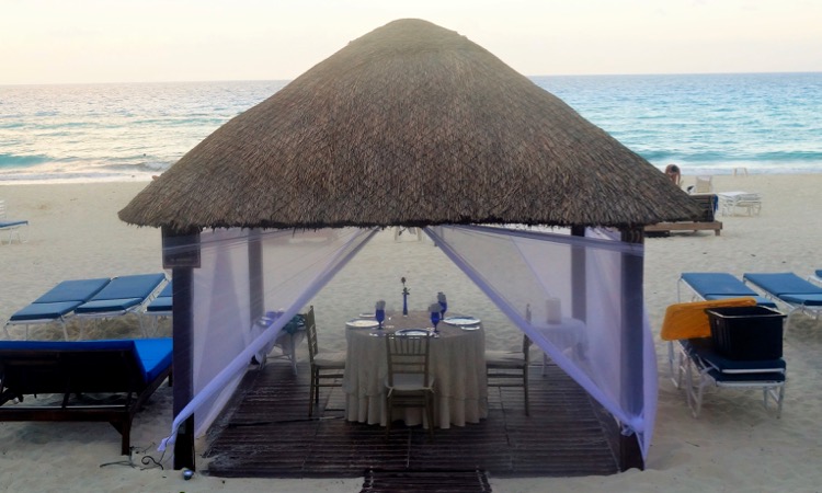 Romantic, special occasion dining in Cancun