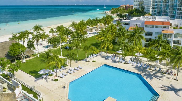 Good affordable hotel on Cancun Beach.