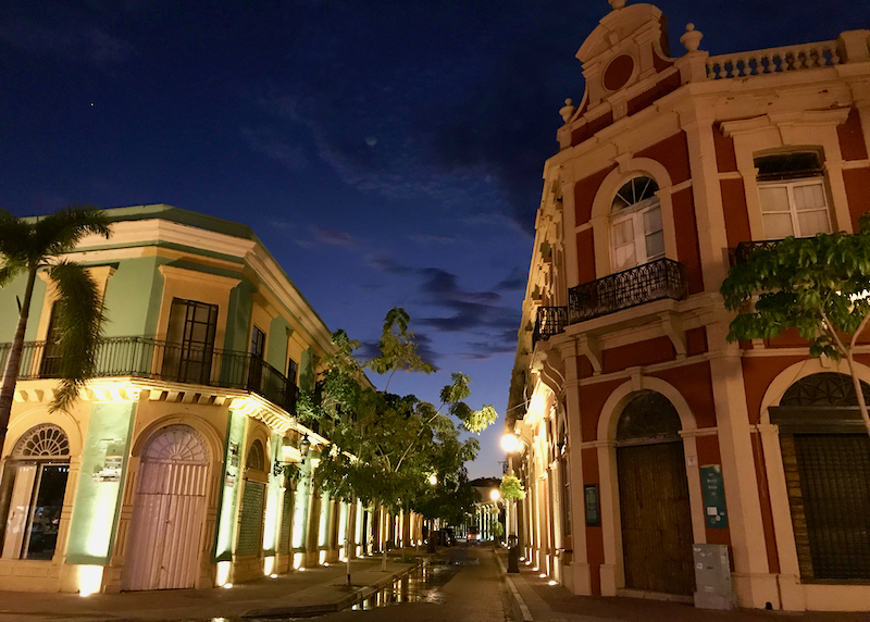 centro historico at night