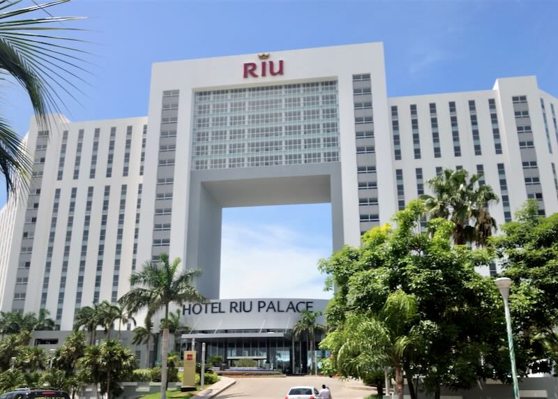 Riu Palace Peninsula Hotel in Cancun