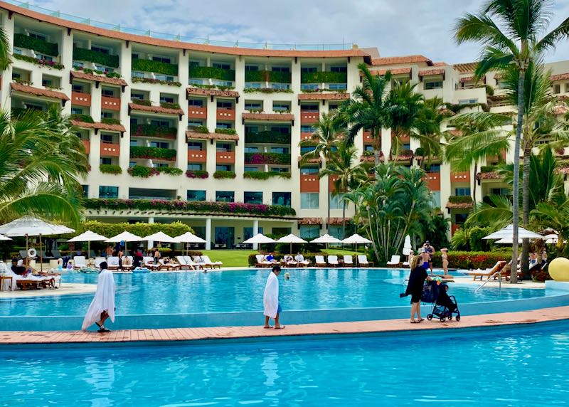 Best resort for families in Puerto Vallarta.