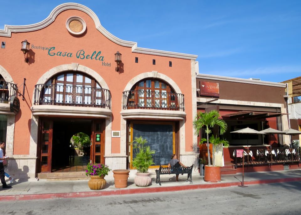 Best hotel for Cabo San Lucas nightlife and party clubs.