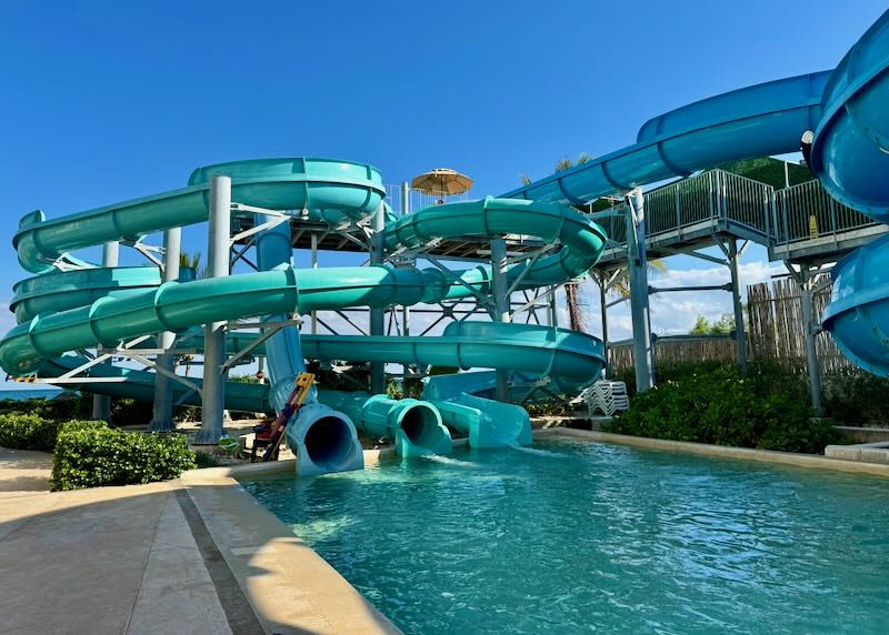 Hotel with waterslides in Cancun.